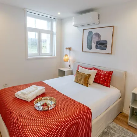Stylish Oceanfront 3-suite Retreat By Hostwise Appartement Oporto