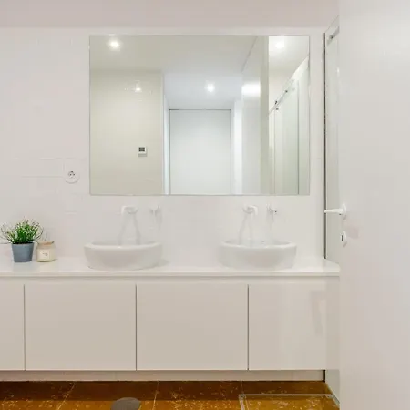 Appartement Stylish Oceanfront 3-suite Retreat By Hostwise Oporto