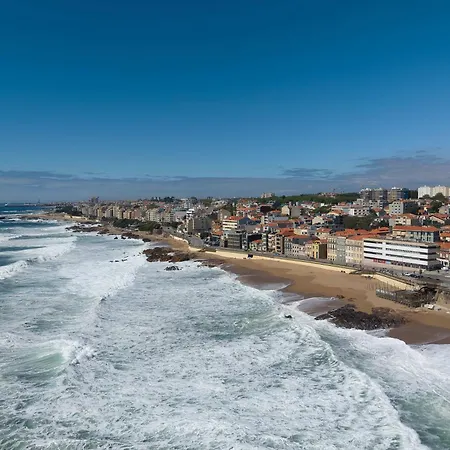 Stylish Oceanfront 3-suite Retreat By Hostwise Oporto